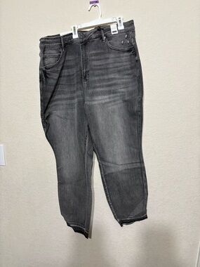 Judy Blue Washed Black/Grey Boyfriend Jeans tummy control